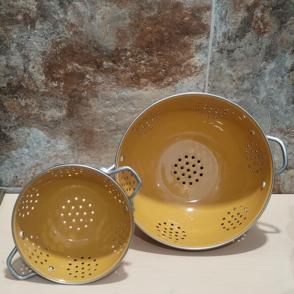 Yellow Enamel Colanders Steel Enamel Coating Set of 2 - Picture 5 of 9